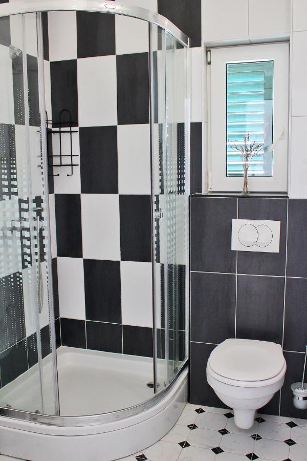 Apartmani Bodo Drvenik  Exterior photo