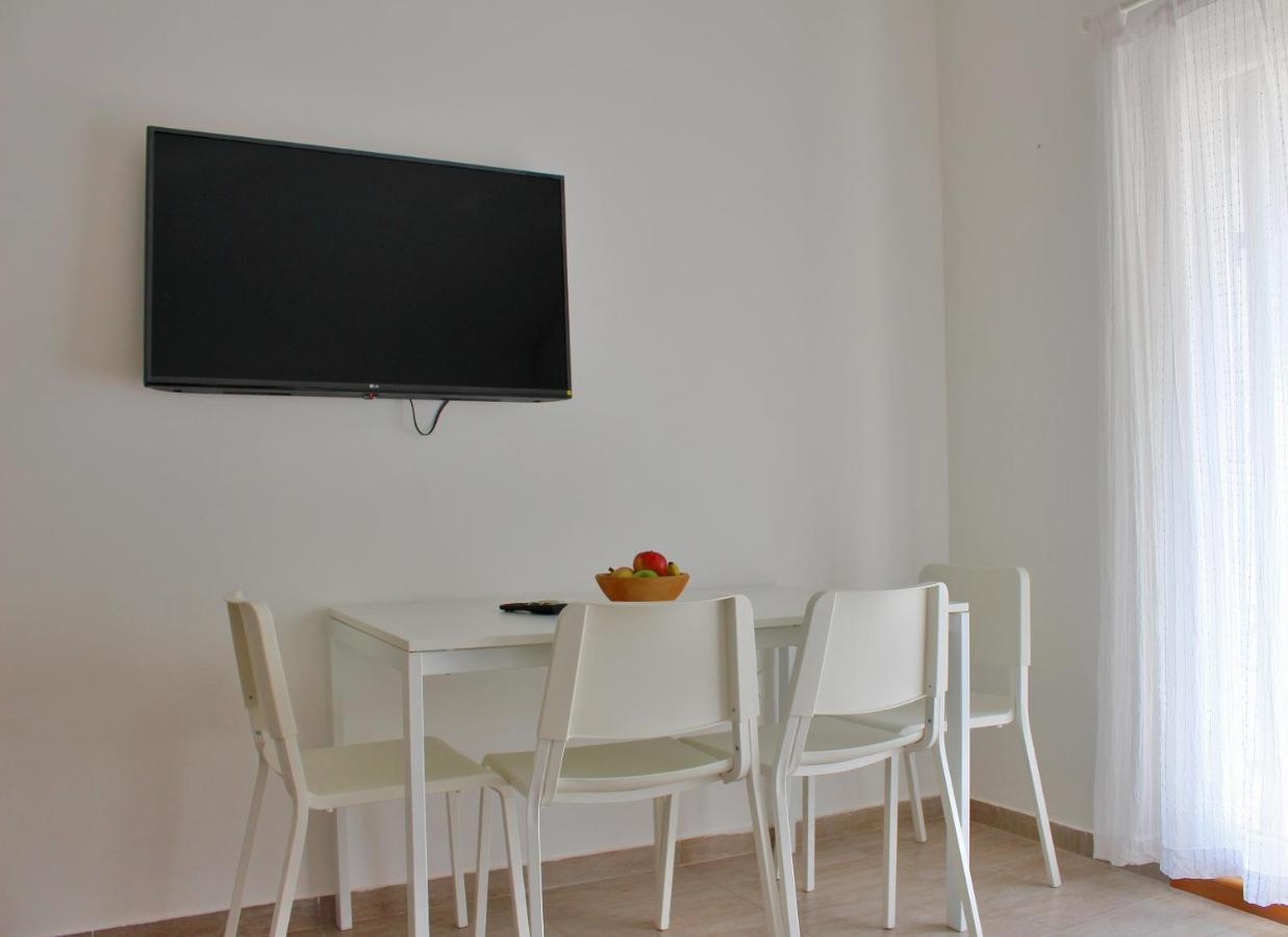 Apartmani Bodo Drvenik  Exterior photo