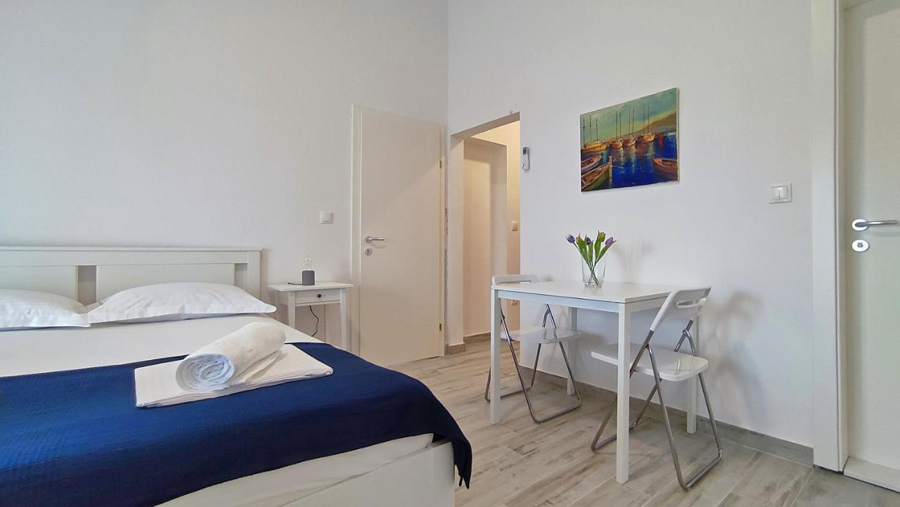 Apartmani Bodo Drvenik  Exterior photo