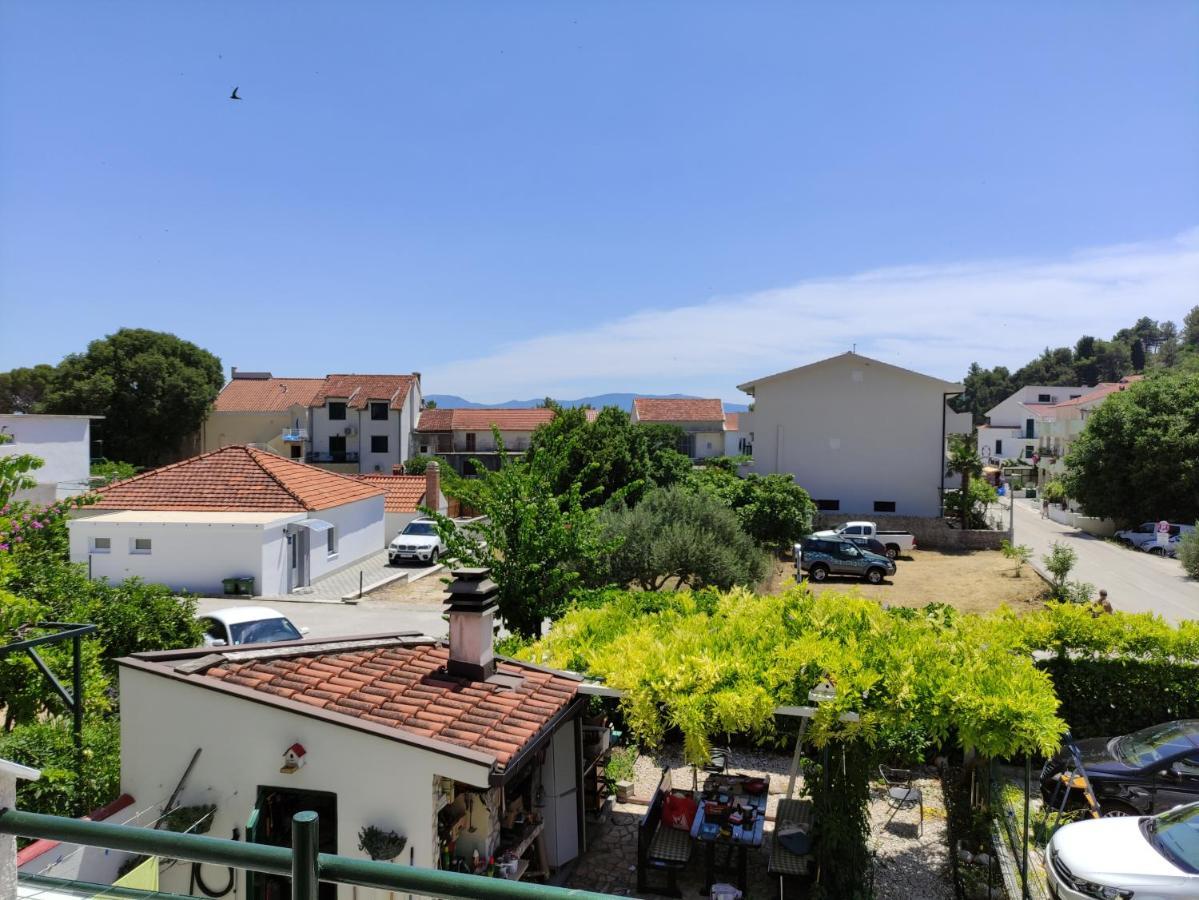 Apartmani Bodo Drvenik  Exterior photo