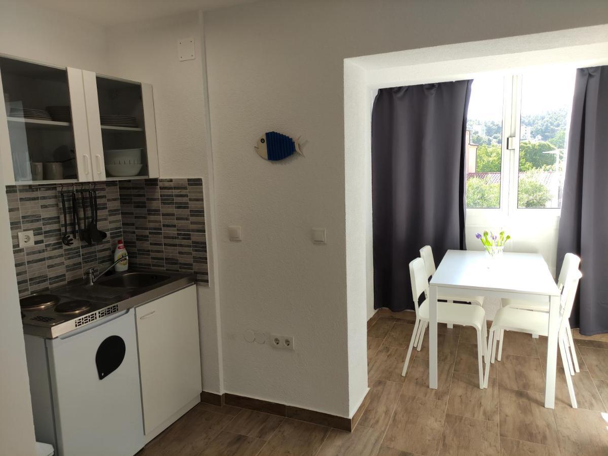 Apartmani Bodo Drvenik  Exterior photo